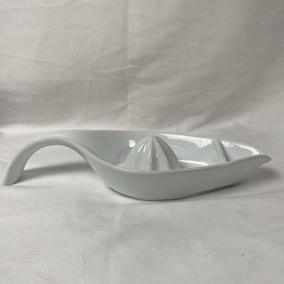 Simple Dining White Ceramic Porcelain Manual Citrus Juicer - Picture 6 of 12